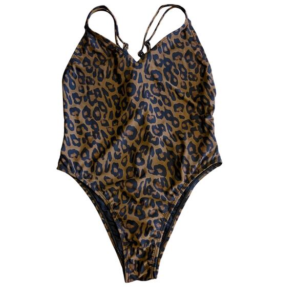 Kendal + Kylie Women's Animal Print One Piece Swimsuit Size M - Picture 1 of 8